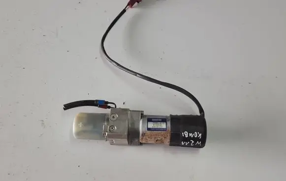 Mercedes-Benz E W211 Tailgate hydraulic pump motor A2118000948 015314 HB71298002