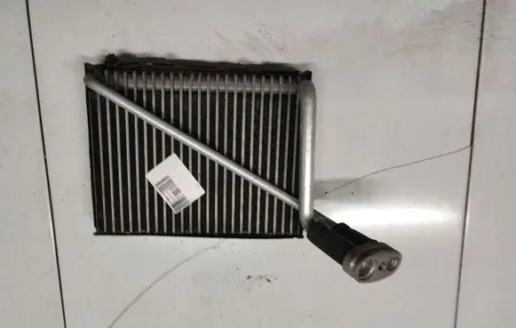Audi A4 S4 B5 8D A/C cooling radiator (condenser) 