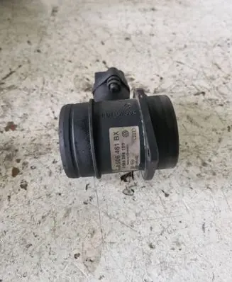 Skoda Octavia Mk2 (1Z) Mass air flow meter 038906461BX 0986284109