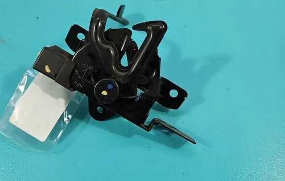Hyundai i20 (BC3 BI3) Engine bonnet/hood lock/catch 81130Q0000 IMPRK1514832
