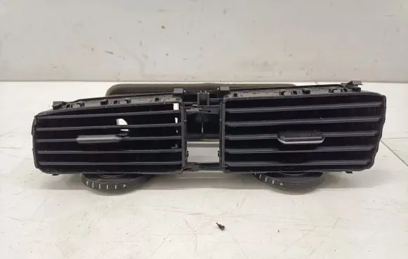 Volkswagen Golf VII Dash center air vent grill 5G2815736D 5G2819728 5G2815735D