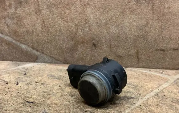 Mercedes-Benz E W212 Parking PDC sensor A0009059300