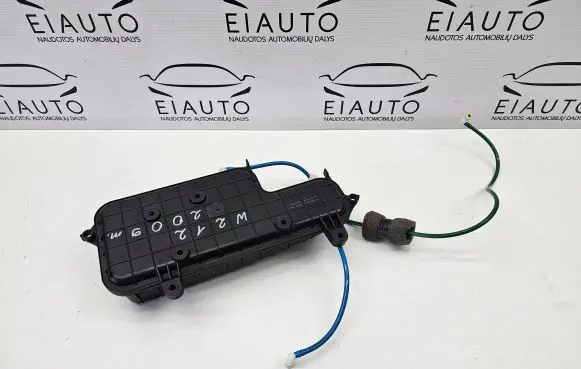 Mercedes-Benz E W212 Vacuum air tank A0008002719