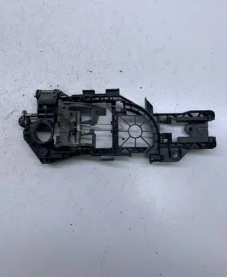 Rear door exterior handle/bracket