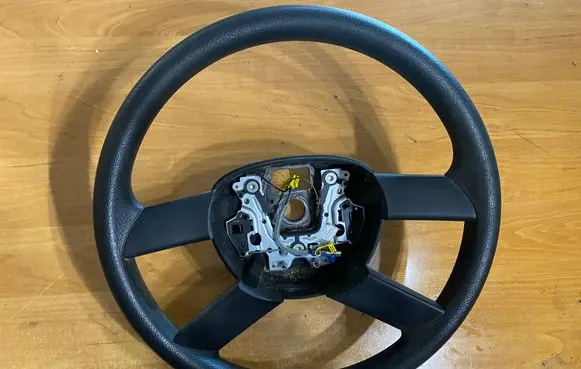 Volkswagen Fox Steering wheel 5Z0419091M 305585699001AA