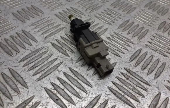 Alfa Romeo 147 Clutch fluid level sensor 46840511