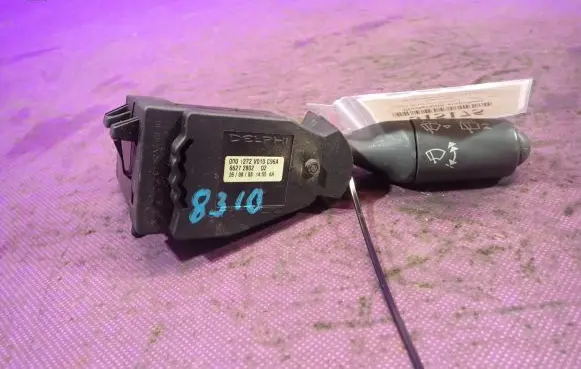 Smart ForTwo I Wiper turn signal indicator stalk/switch 0001272V010