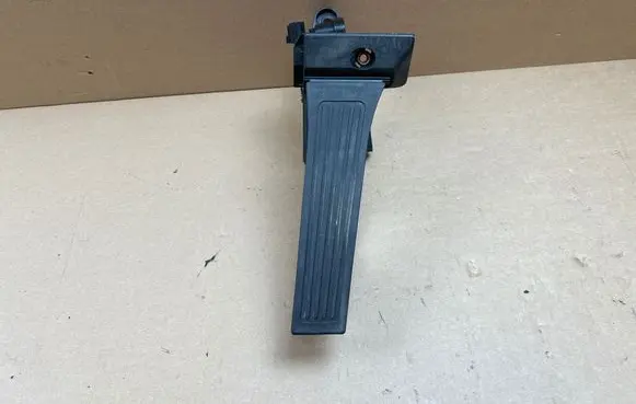 Hyundai i40 Accelerator throttle pedal 327263Z000 327273R300