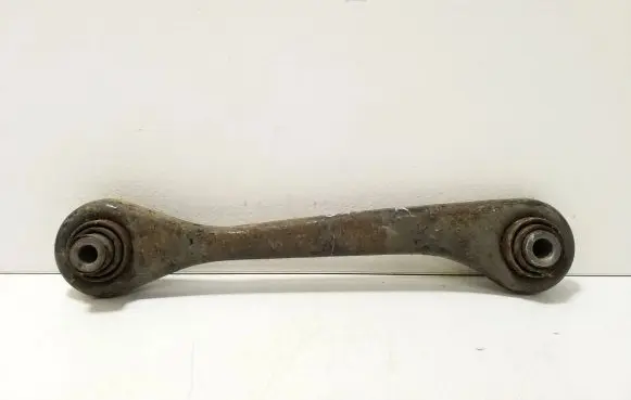 Rear control arm