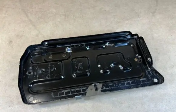 Battery tray
