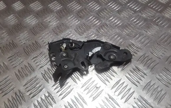 Toyota Previa (XR30, XR40) II Sliding door lock