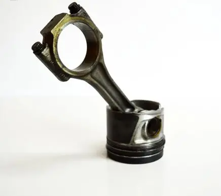 Audi A4 S4 B7 8E 8H Piston 038J