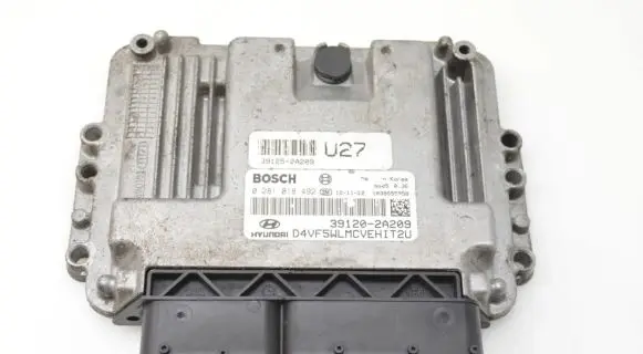 Hyundai i40 Engine control unit/module 391202A209