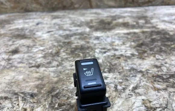 Nissan 350Z Seat heating switch 