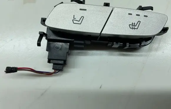 Mercedes-Benz E W213 Seat heating switch A2139051604 HW144300 13064554