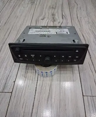 Renault Clio III Radio/CD/DVD/GPS head unit 281156412R