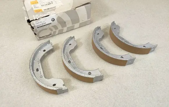 BMW X5 E53 Handbrake/parking brake pads 6780041