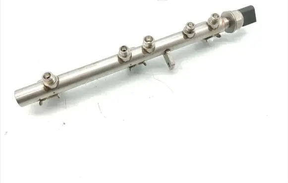 BMW 3 E90 E91 Fuel main line pipe 7562474 7537318