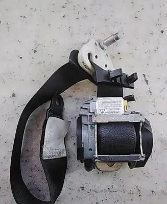 Jeep Patriot Front seatbelt 605884105c