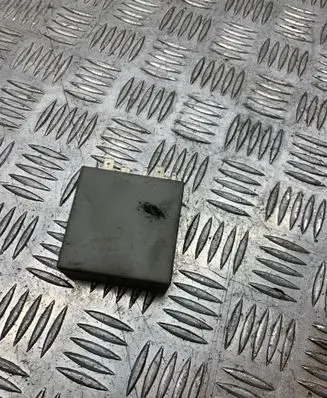 Volkswagen Bora Window wiper relay 1J0955531