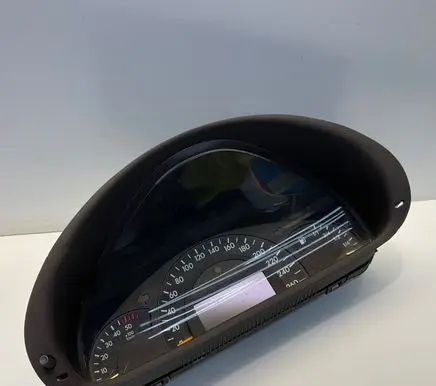 Mercedes-Benz C W203 Speedometer (instrument cluster) A2035401347 110080183 2035401347