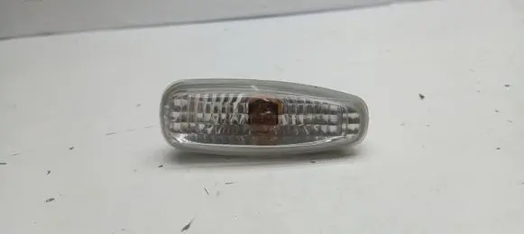 Hyundai i30 Front fender indicator light 923033L1