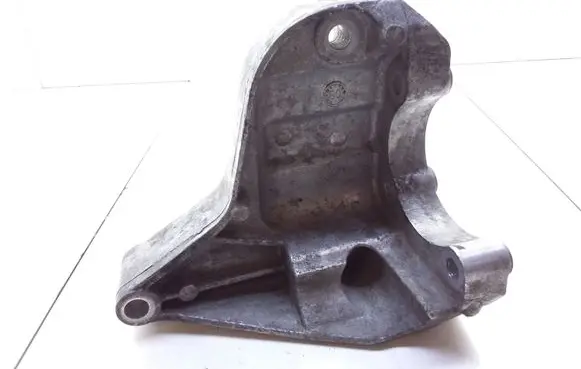 BMW 3 E90 E91 Power steering pump mounting bracket 120868 7794455