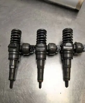 Fuel injectors set