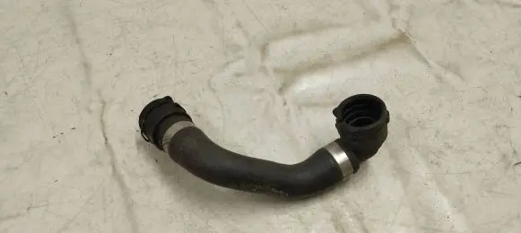 Mercedes-Benz C W205 Engine coolant pipe/hose A2055017000