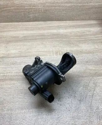 Audi A4 S4 B6 8E 8H EGR valve 700365040
