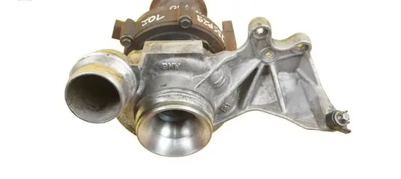 BMW 3 E90 E91 Turbo 8512464 N47D20C