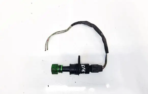 Mazda 323 Speed sensor (speedometer sensor) tr0100