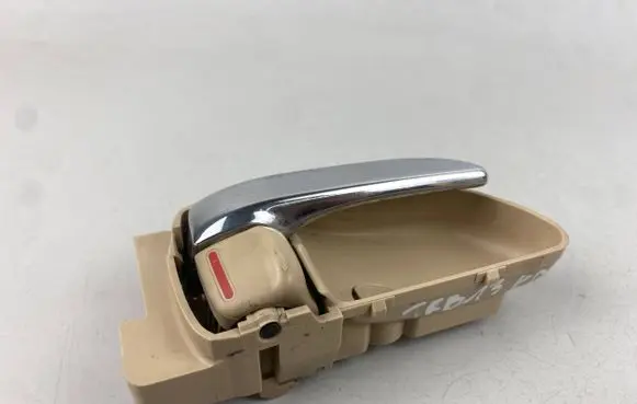 Subaru Tribeca Front door interior handle