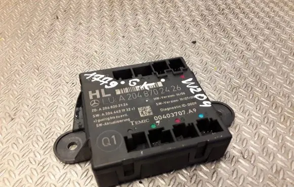 Mercedes-Benz C W204 Door control unit/module 2048702426 A2048702426