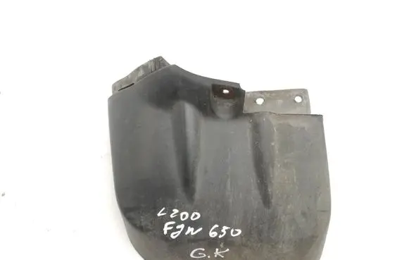 Mitsubishi L200 Rear mudguard MN117453