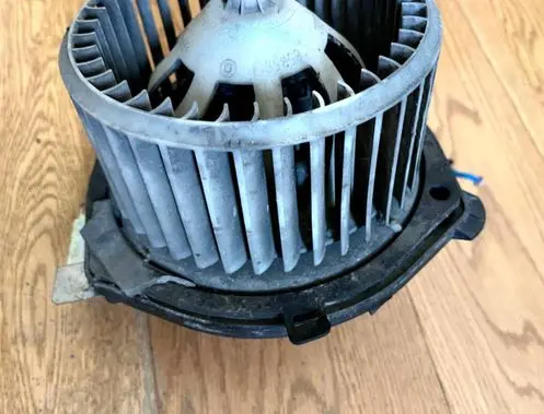 Iveco Daily 35 - 40.10 Heater fan/blower 570630200