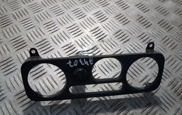 Mitsubishi Pajero Other interior part MR360582