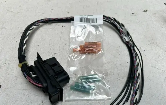Volvo V50 Wiring harness 31252642