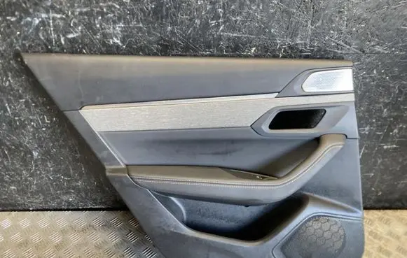 Peugeot 508 II Front door card panel trim 99904476