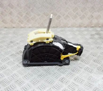 Volvo S60 Gear shifter/selector 31367962