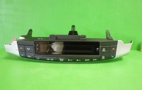 Lexus CT 200H Climate control unit 5590076030 Y110