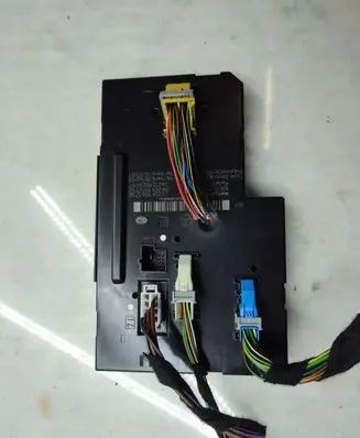 Mercedes-Benz GLK (X204) SAM control unit 2049065702 2049012502 2129020207