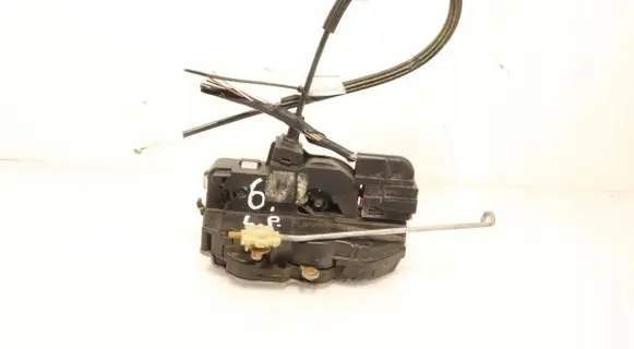 Opel Insignia A Front door lock 3023801--E01S