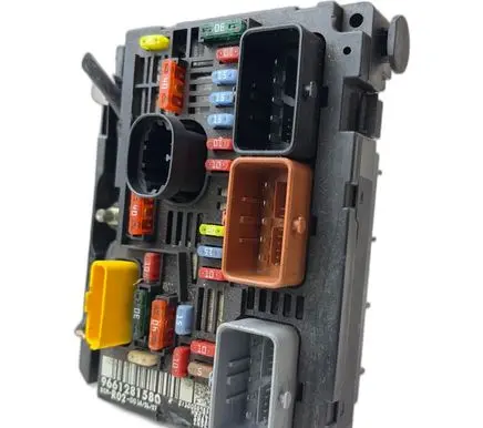 Citroen C4 I Picasso Fuse box set 9661281580 R02