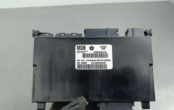 Jeep Grand Cherokee Seat control module 68464647AA P68464647AA