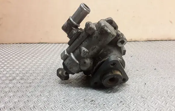 Audi A4 S4 B6 8E 8H Power steering pump 8E0145155E
