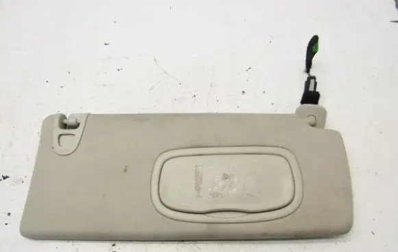 Jeep Cherokee Sun visor 123021