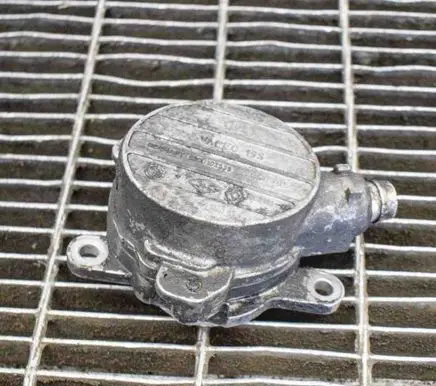 Renault Master II Vacuum pump 8200102535