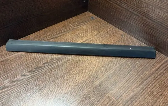 Volkswagen Transporter - Caravelle T4 Tailgate trim 701827577