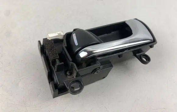 Subaru Outback Front door interior handle